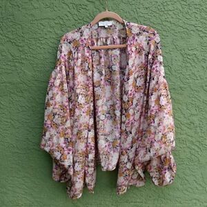 EUC HAYDEN Pink, White & Tan Flowy Floral Long Scrunch Sleeve Kimono Cover Wrap